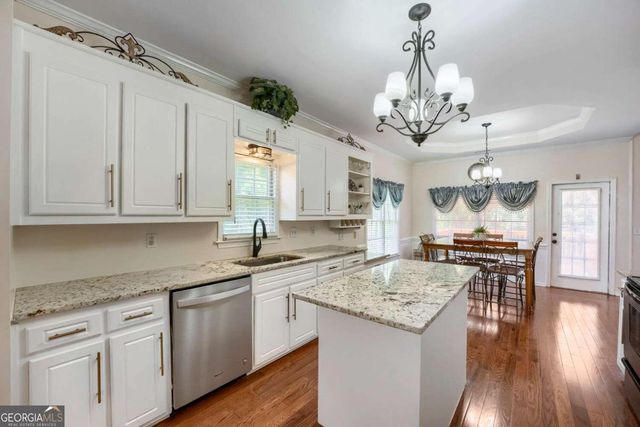 10 Jessamine Trail, Lawrenceville, GA 30046