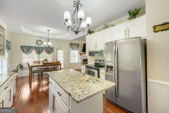 10 Jessamine Trail, Lawrenceville, GA 30046