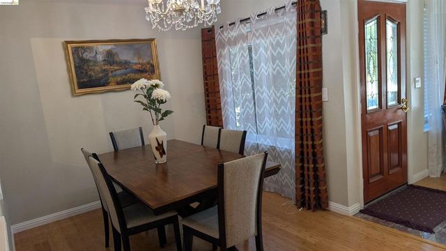 10013 Foxboro Cir, San Ramon, CA 94583