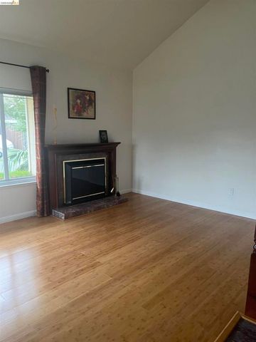 10013 Foxboro Cir, San Ramon, CA 94583