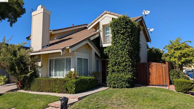 10013 Foxboro Cir, San Ramon, CA 94583