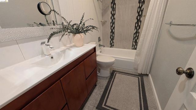 10013 Foxboro Cir, San Ramon, CA 94583
