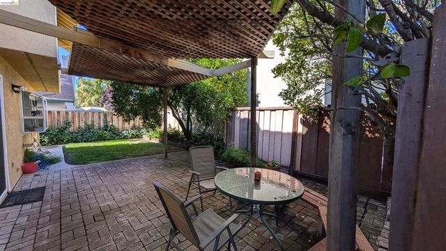 10013 Foxboro Cir, San Ramon, CA 94583