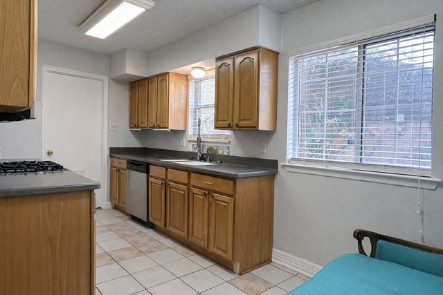 2601 Norwood Lane, Arlington, TX 76013