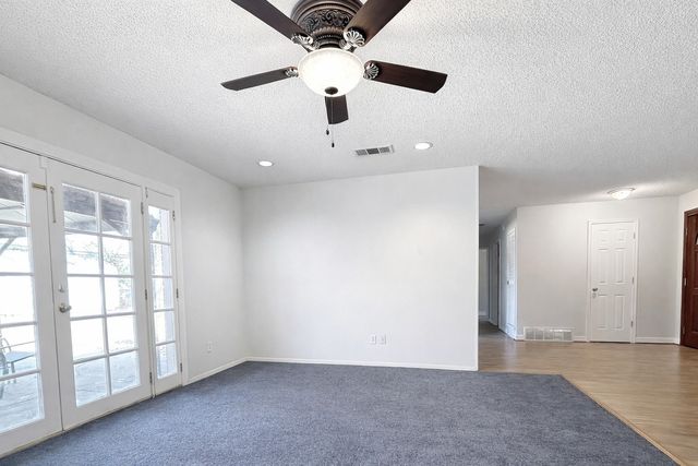 2601 Norwood Lane, Arlington, TX 76013