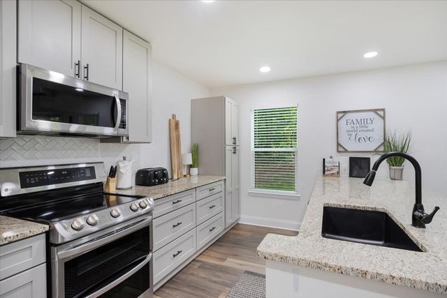 299 Southshore Drive, Lone Star, TX 75668