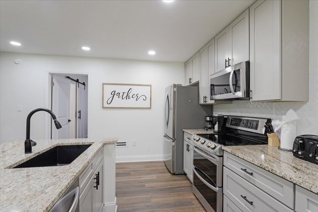 299 Southshore Drive, Lone Star, TX 75668