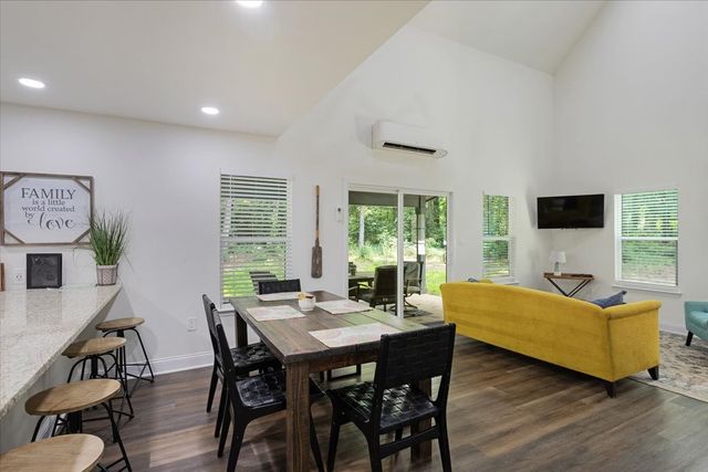 299 Southshore Drive, Lone Star, TX 75668