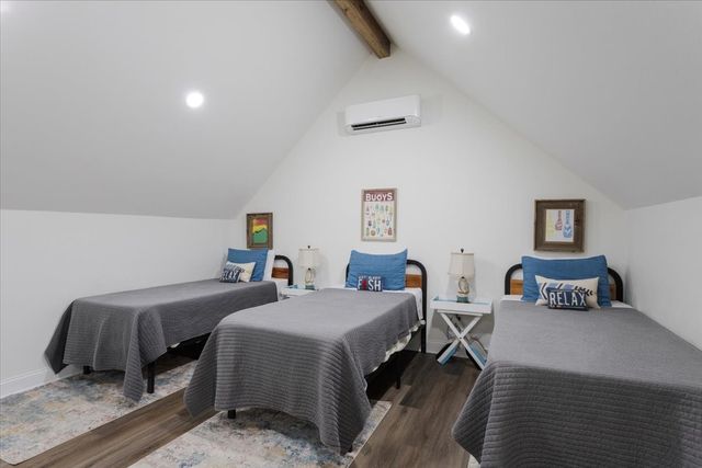 299 Southshore Drive, Lone Star, TX 75668