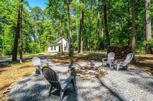 299 Southshore Drive, Lone Star, TX 75668