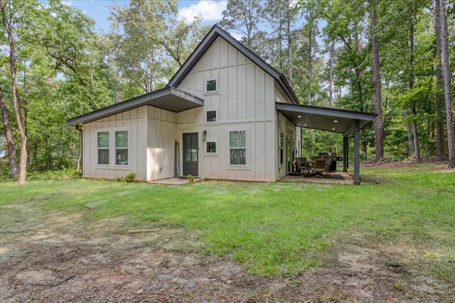 299 Southshore Drive, Lone Star, TX 75668