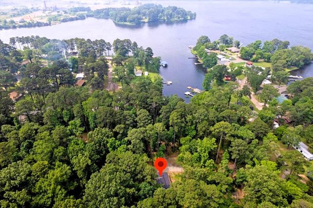 299 Southshore Drive, Lone Star, TX 75668