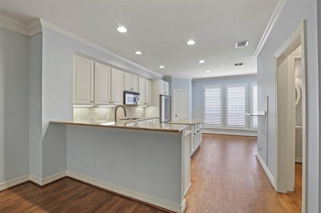 2808 N Hall Street, Dallas, TX 75204