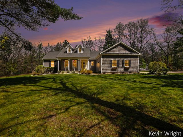 1492 Crystal Lake Road, Whitehall, MI 49461
