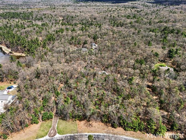 1492 Crystal Lake Road, Whitehall, MI 49461