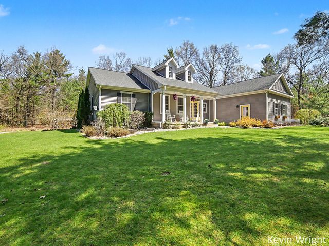 1492 Crystal Lake Road, Whitehall, MI 49461