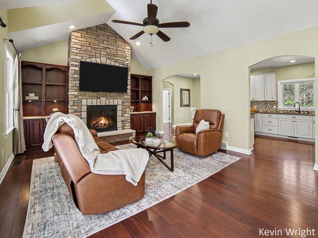 1492 Crystal Lake Road, Whitehall, MI 49461