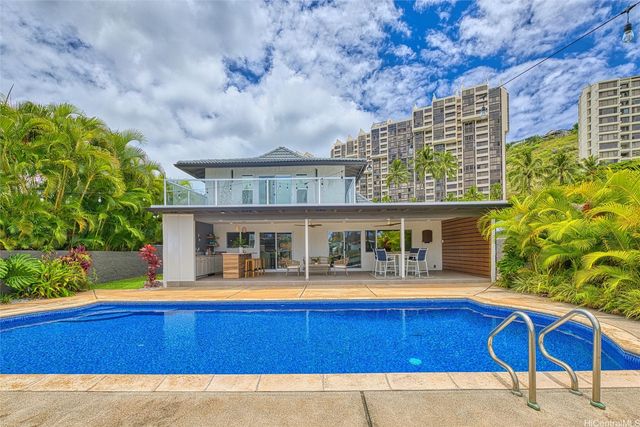 6703 Hawaii Kai Drive, Honolulu, HI 96825