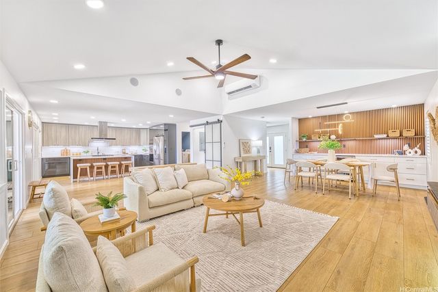 6703 Hawaii Kai Drive, Honolulu, HI 96825