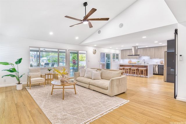 6703 Hawaii Kai Drive, Honolulu, HI 96825