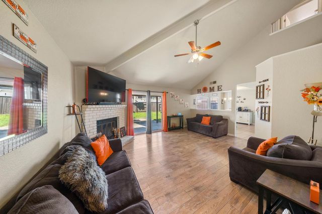 1821 Walpole Dr, Modesto, CA 95358