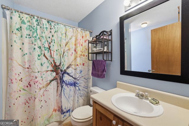 55 Deavours Lane, Cleveland, GA 30528