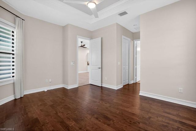 8260 Venetian Pointe DR, Fort Myers, FL 33908