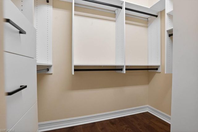 8260 Venetian Pointe DR, Fort Myers, FL 33908