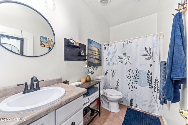 3635 E SECRETARIAT Road, Tucson, AZ 85739