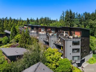 620 NE Vineyard Lane #B203, Bainbridge Island, WA 98110