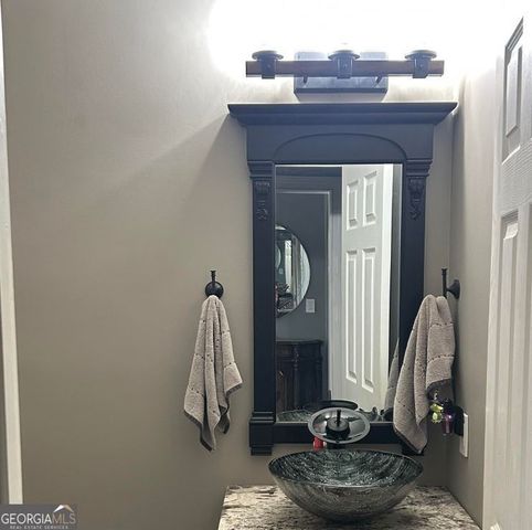 100 Greenridge Way, Newnan, GA 30265