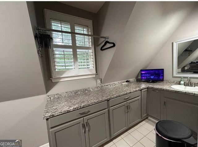 100 Greenridge Way, Newnan, GA 30265