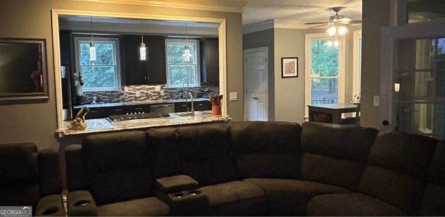 100 Greenridge Way, Newnan, GA 30265