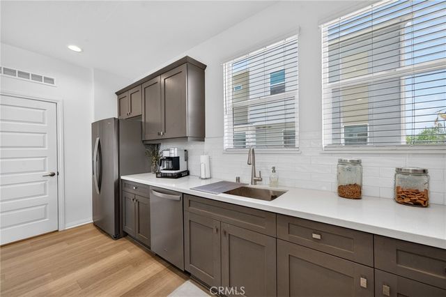 1016 E 4th, Santa Ana, CA 92701