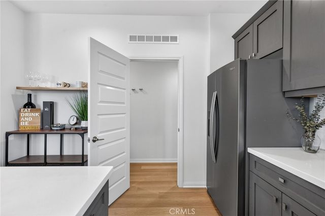 1016 E 4th, Santa Ana, CA 92701
