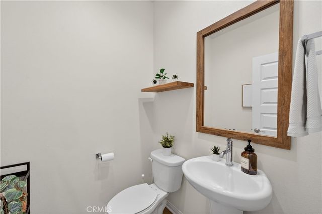 1016 E 4th, Santa Ana, CA 92701