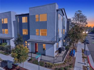 1016 E 4th, Santa Ana, CA 92701