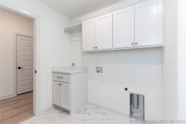 1501 N 72nd Street, Broken Arrow, OK 74014