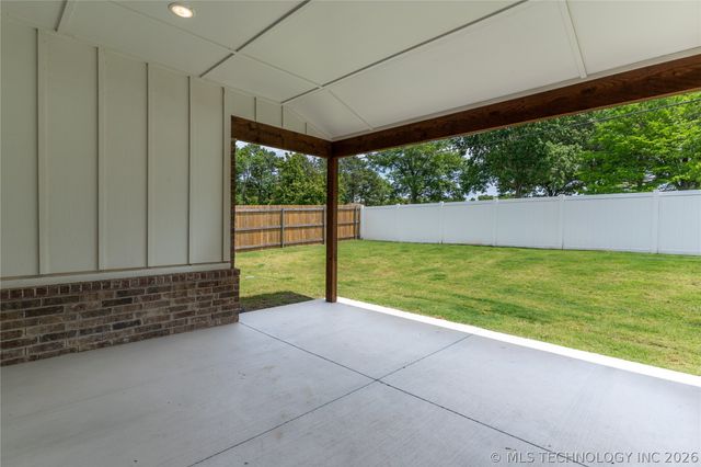 1501 N 72nd Street, Broken Arrow, OK 74014