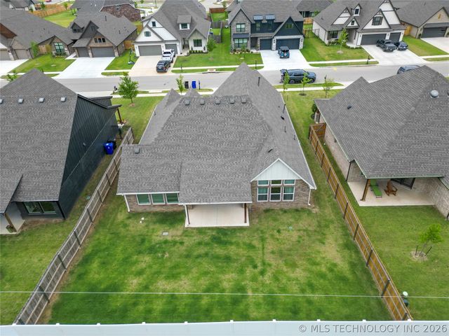 1501 N 72nd Street, Broken Arrow, OK 74014