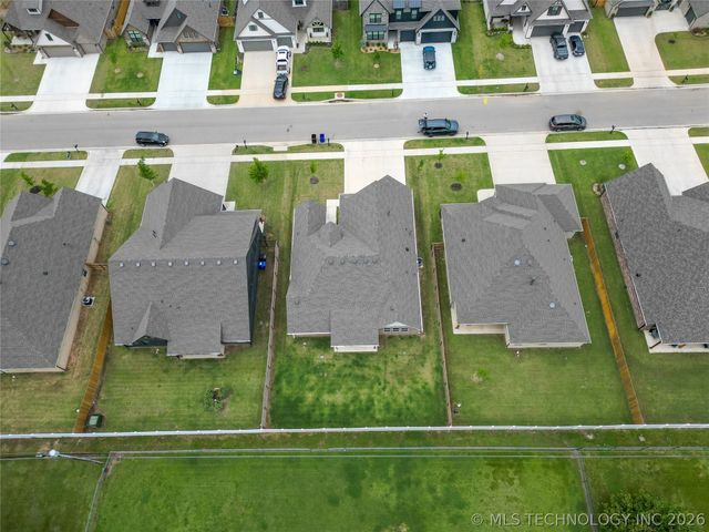 1501 N 72nd Street, Broken Arrow, OK 74014