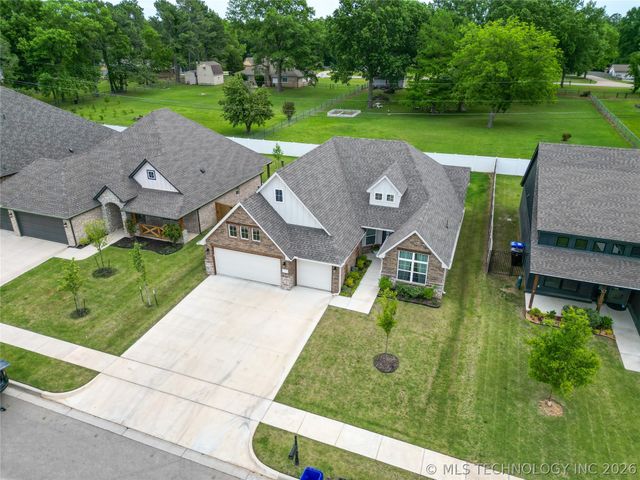 1501 N 72nd Street, Broken Arrow, OK 74014