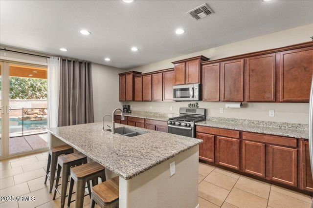 62 W HACKBERRY Avenue, San Tan Valley, AZ 85140