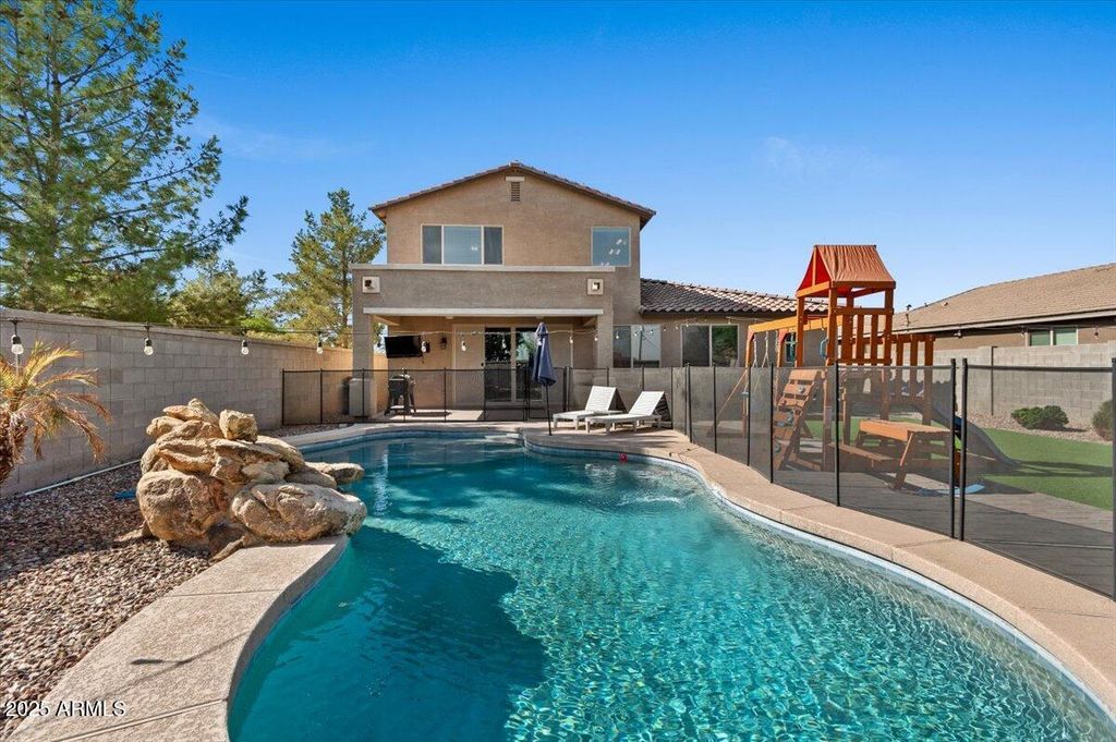 62 W HACKBERRY Avenue, San Tan Valley, AZ 85140