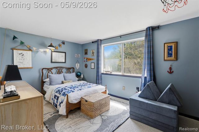 5037 Bantry Drive, West Bloomfield, MI 48322