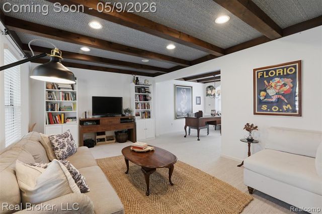5037 Bantry Drive, West Bloomfield, MI 48322