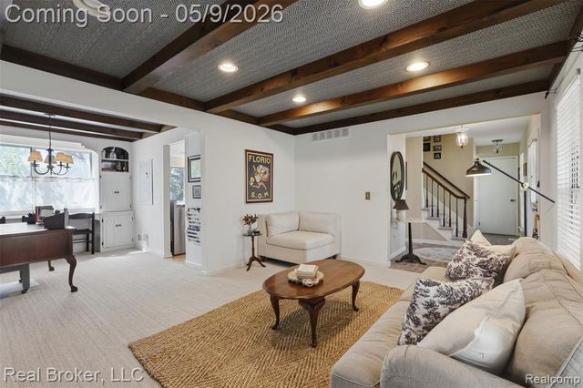 5037 Bantry Drive, West Bloomfield, MI 48322