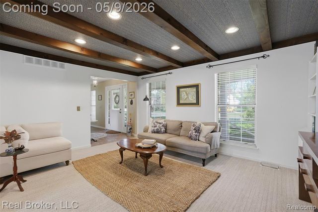 5037 Bantry Drive, West Bloomfield, MI 48322