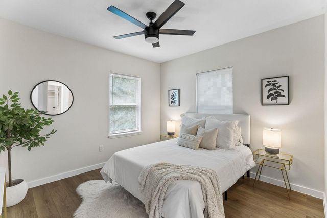1909 S Pine ST, Georgetown, TX 78626