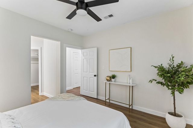 1909 S Pine ST, Georgetown, TX 78626